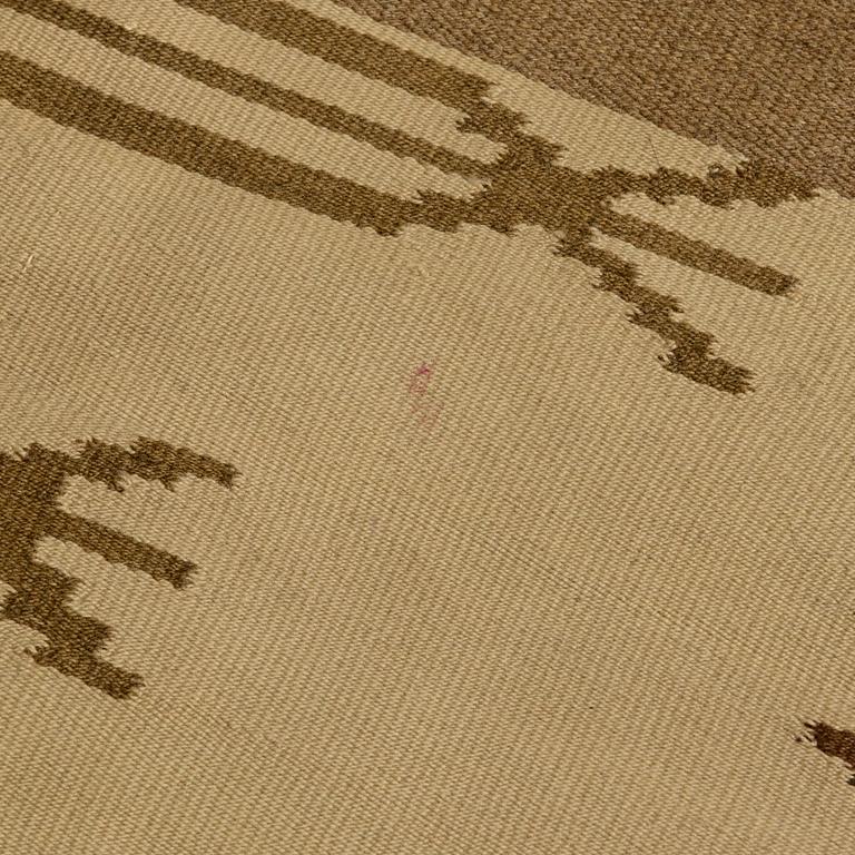 Laila Karttunen, A 1940's Finnish flat weave carpet. Circa 345x220 cm.