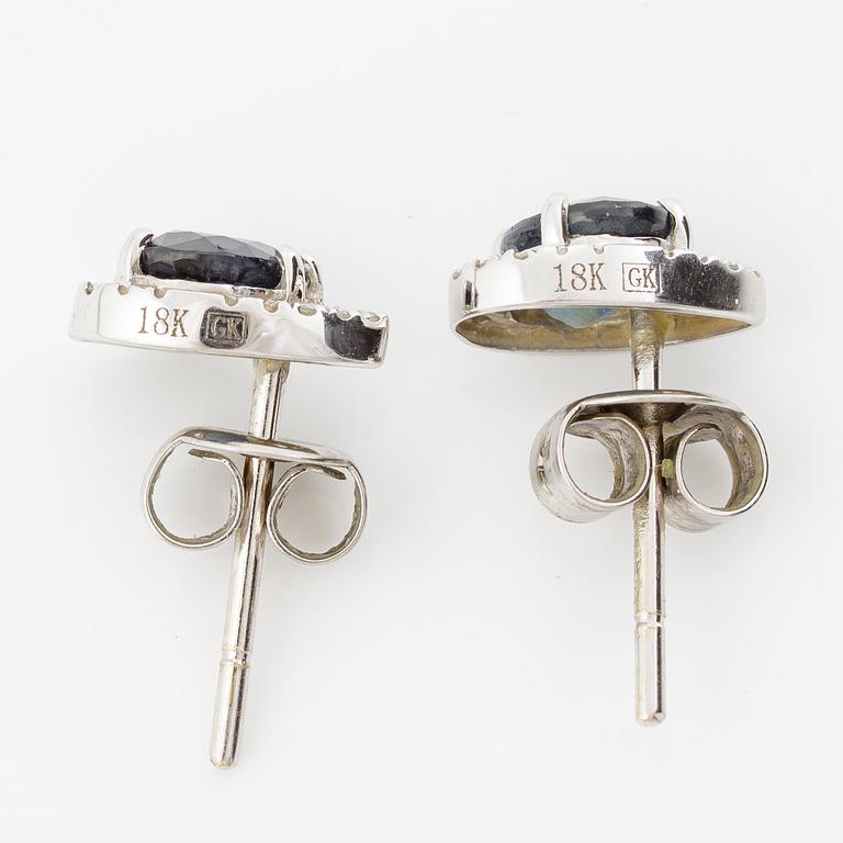 Örhängen, ett par, 18K vitguld med mörka safirer och små åttkantslipade diamanter.