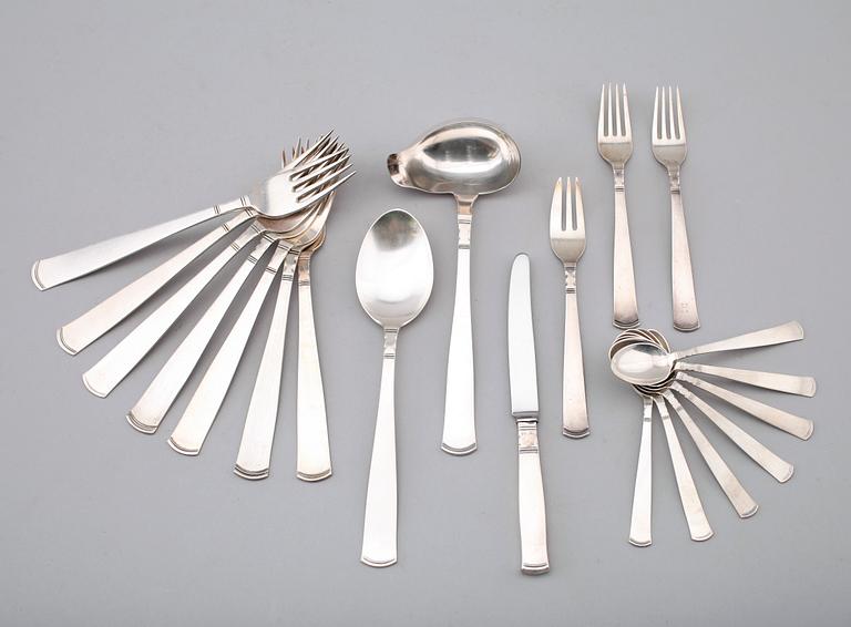 BESTICK, 20 delar, silver, GAB, Stockholm, 1900-talets andra hälft. 18),  Total vikt ca 536 gram.