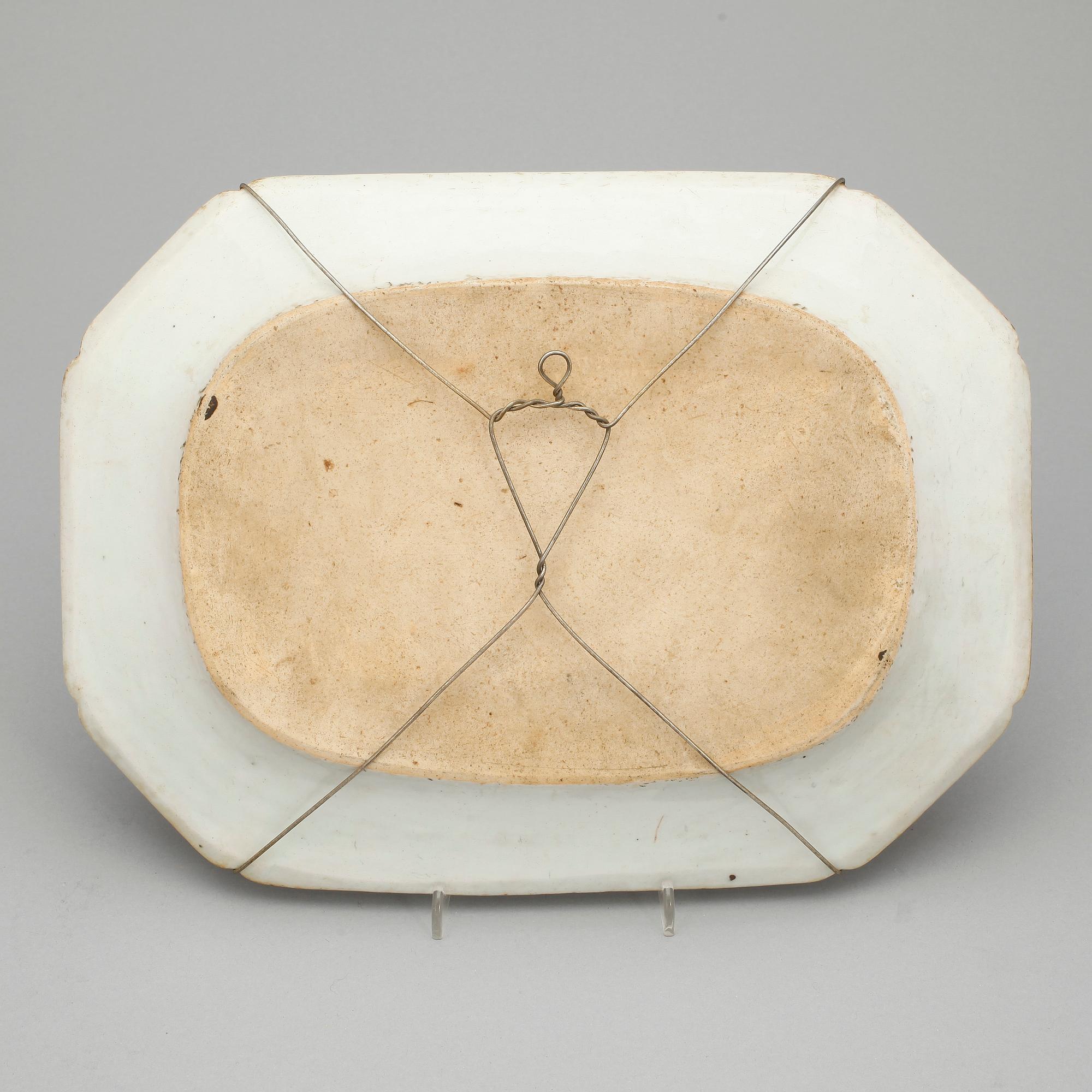 STEKFAT, porslin, Kina, Qianlong, 1700-tal.
