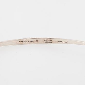 MAURI SARPARANTA, Helsingfors, 1970, a necklace.