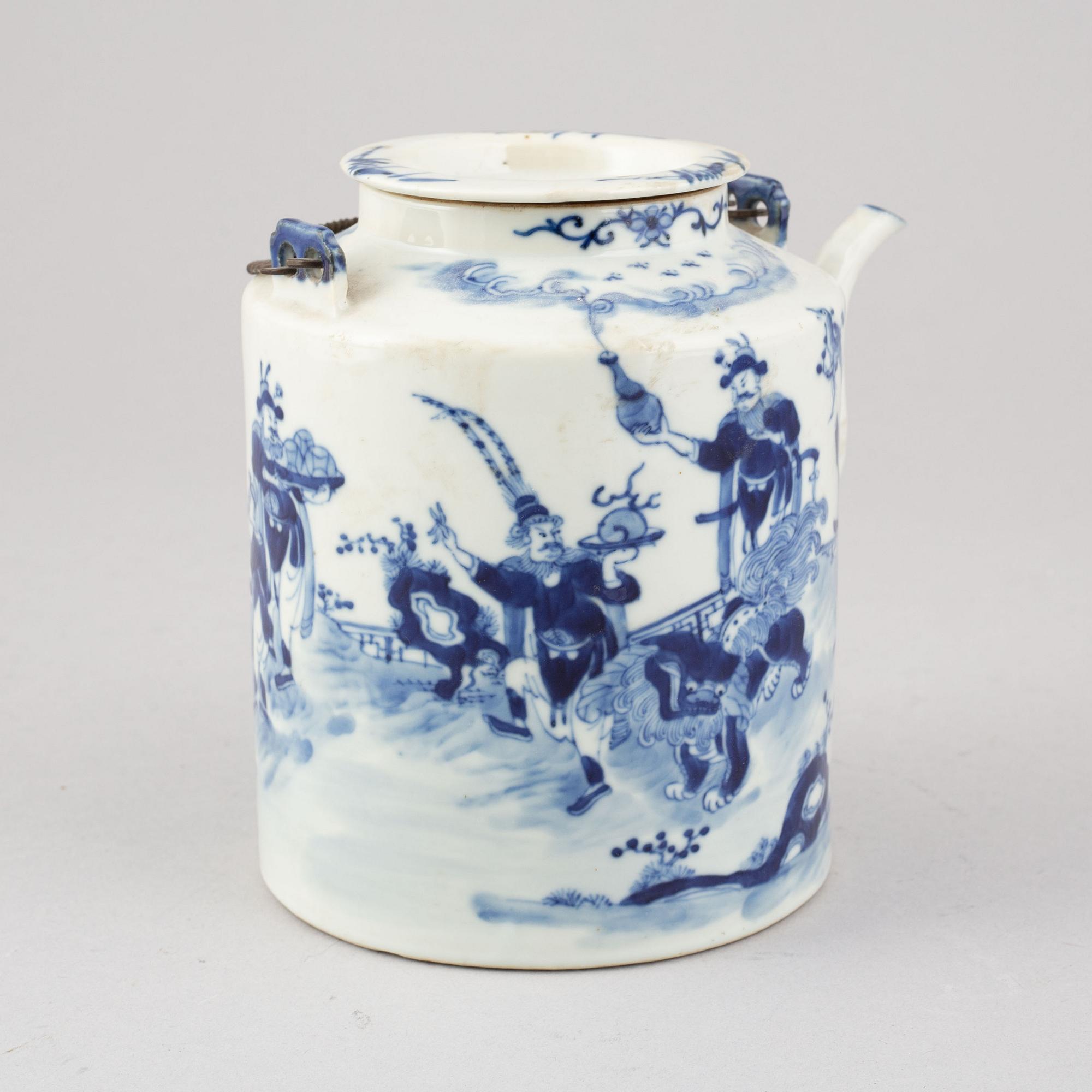 Tekanna, porslin, Kina, Qingdynasti, 1800-talet.