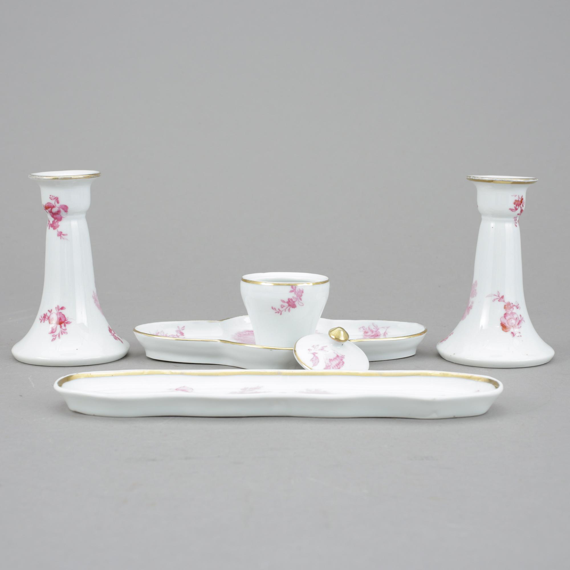 SKRIVBORDSSET, 4 delar, porslin, Beyer & Bock, 1900-tal.