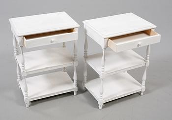 SÄNGBORD, ett par, 1900-tal.