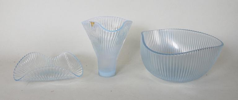 VASER, 5 st, glas, "Reffla", Arthur Percy, Gullaskruf.