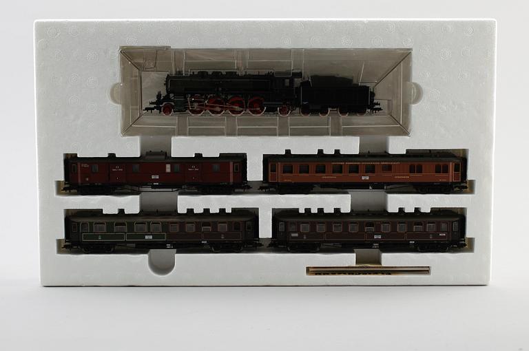 MODELLTÅGSSET, 2 st, Fleischmann, Tyskland.