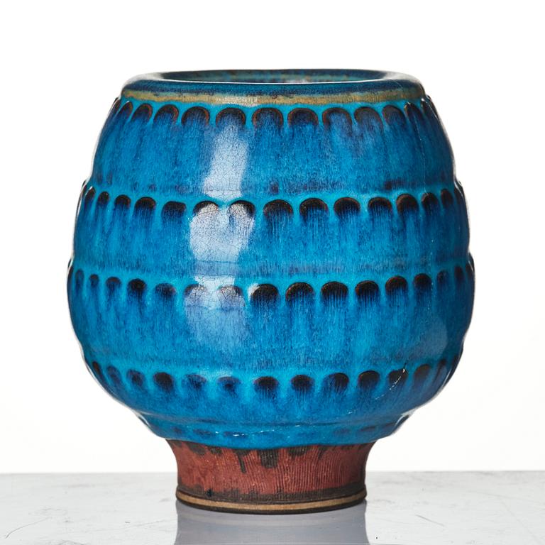 Wilhelm Kåge, Two Farsta stoneware vases, Gustavsberg Studio, 1948 and 1950.