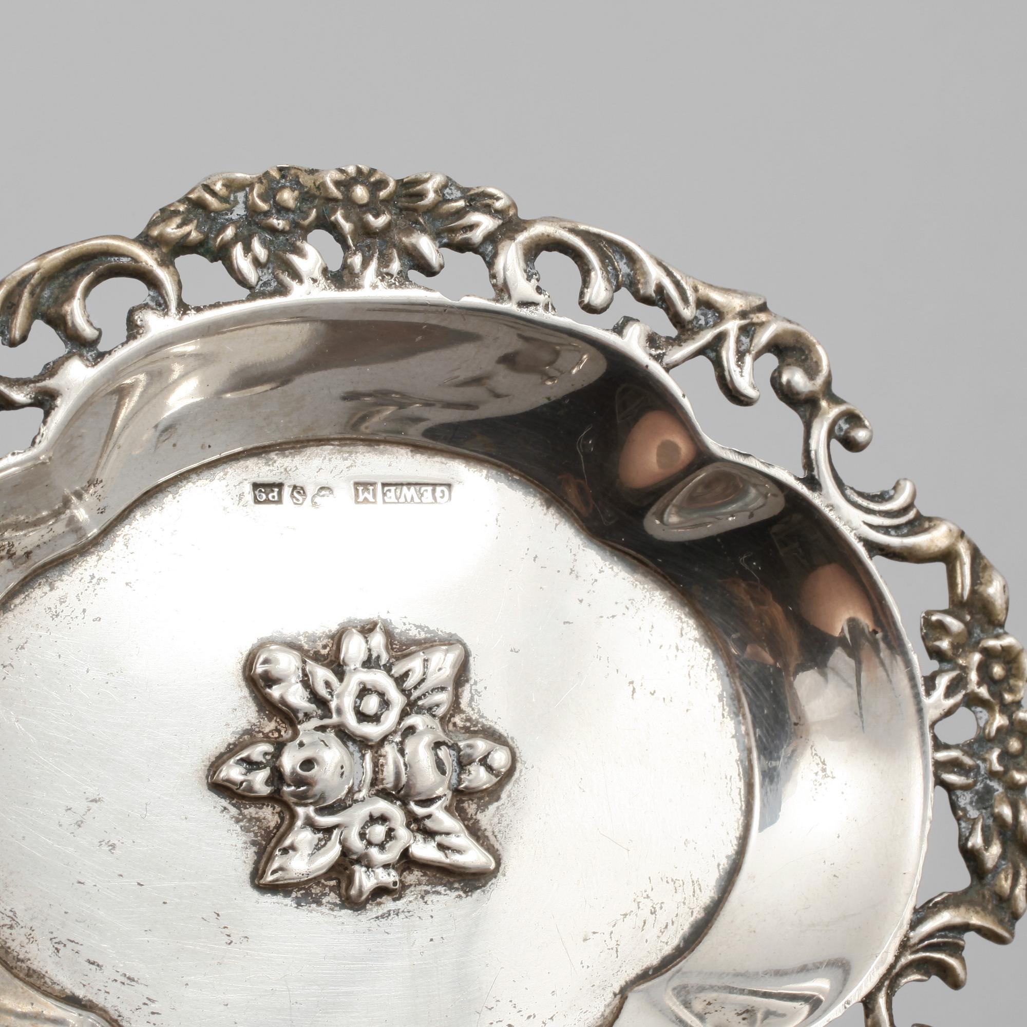PARTI SILVER, 24 delar, 1900-tal, vikt 600 gram .
