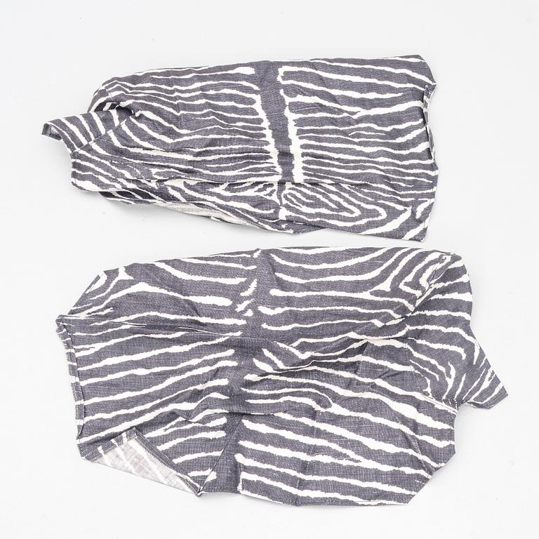 Ragnar Helsén, fåtölj "Oxford" modell B3543, Firma Svenskt Tenn.