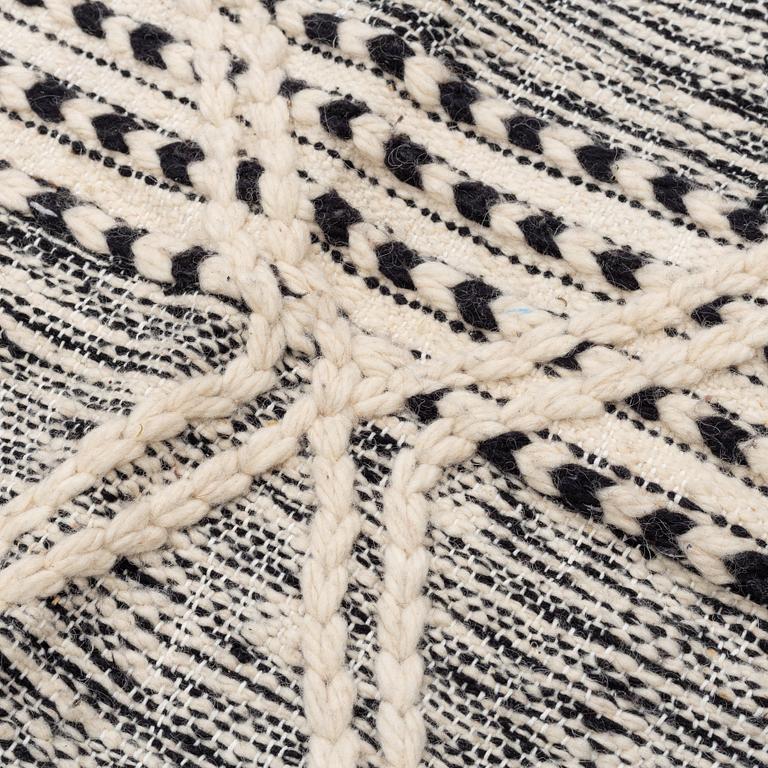 Matta, relief, Marocko. ca 308 x 202 cm.