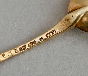 MOCKASKEDAR, 8 st, förgyllt silver, CG Hallberg, Stockholm  1940. Vikt ca 66 g.