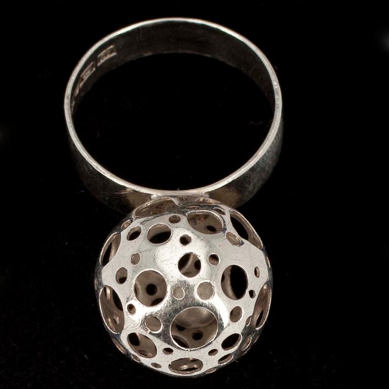 LIISA VITALI, RING, silver, Liisa Vitali, Westerback, Helsingfors 1970. Tot vikt ca 3,3gr.