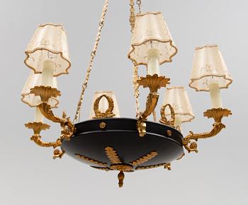 TAKAMPEL, empirestil, 1900-talets första hälft. Höjd ca 80 cm.