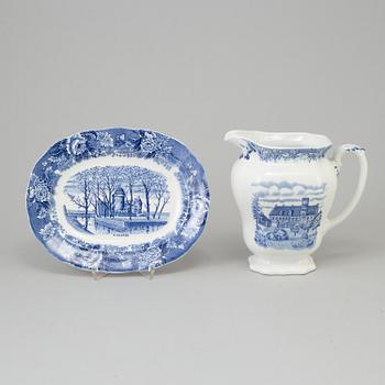 A Swedish 31 piece earthenware tableware from Rörstrand, 1915-1930.