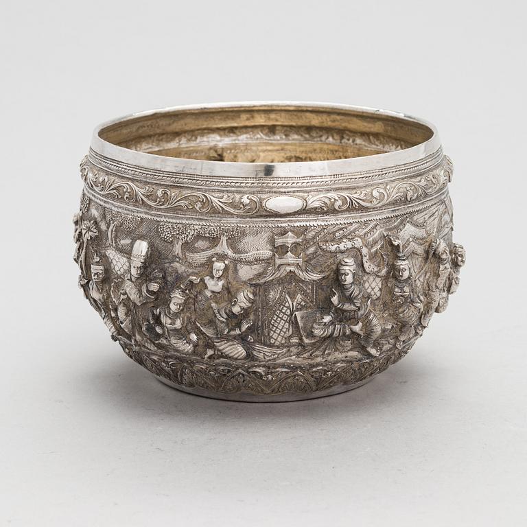 A repoussé silver bowl, first half of the 20th century, marked in Helsinki by Tillander.