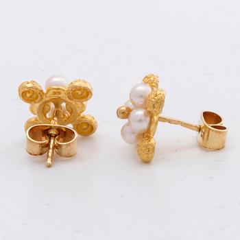 LAPPONIA, parure, 18K gold and cultured pearls approx 3 mm, design Björn Weckström 1999, certificate and original box.