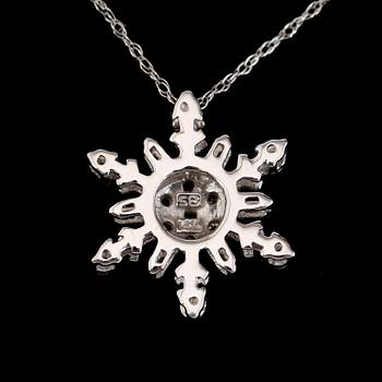 HÄNGE MED KEDJA, 14K vitguld och diamanter tot ca 0.20 ct. Total vikt ca 2 g.