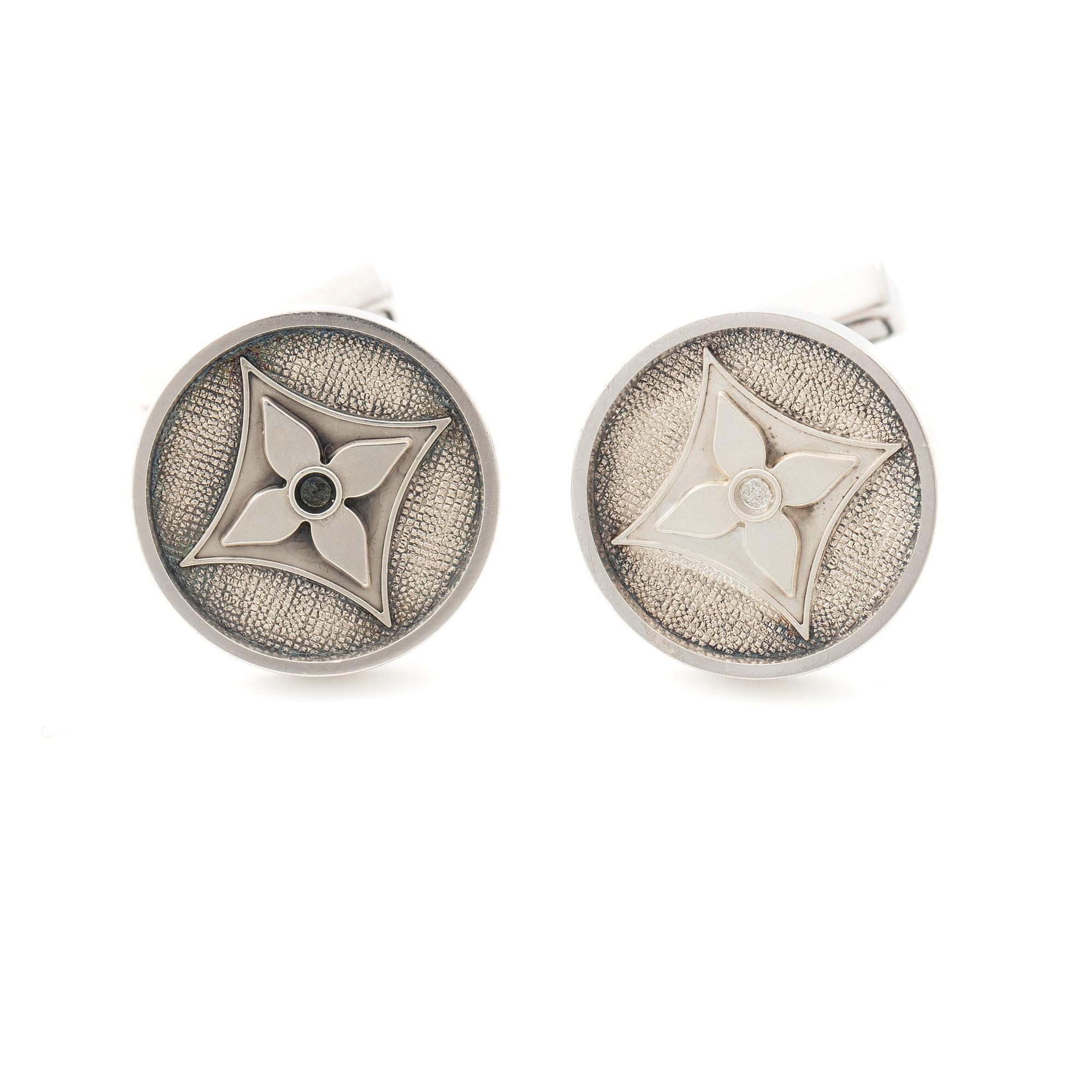 Louis Vuitton, Cufflinks, silver.
