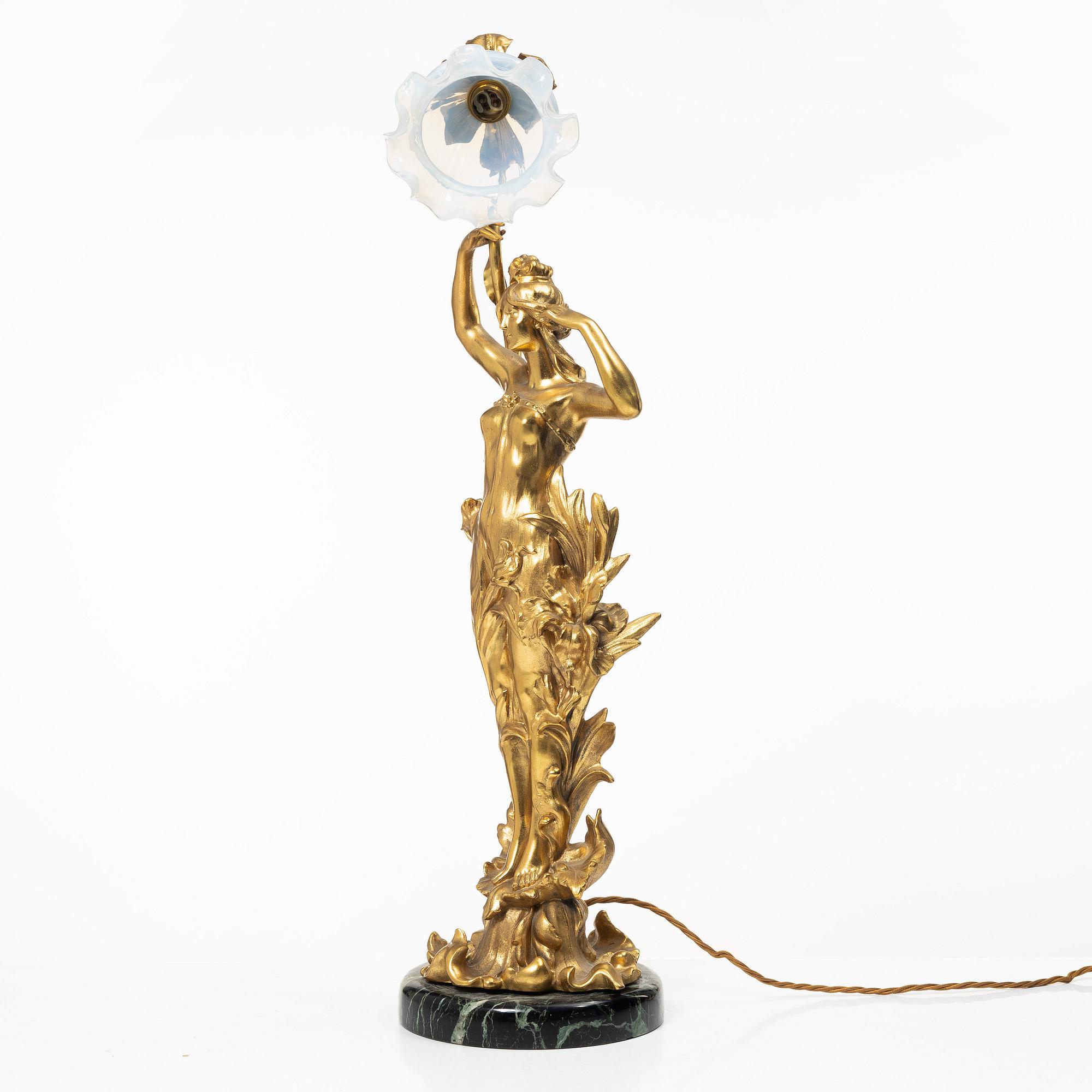 Table lamp, Art Nouveau style, 20th century.