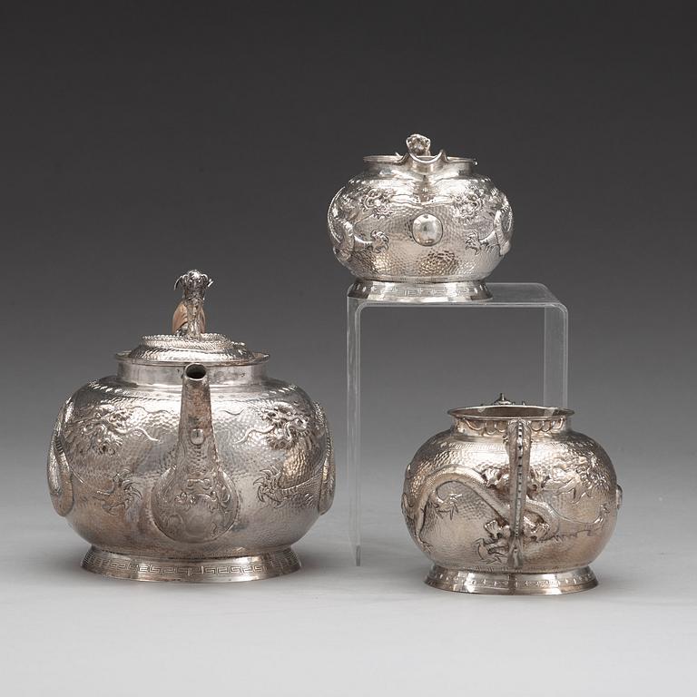 TESERVIS, 3 delar, silver. Kina, tidigt 1900-tal.