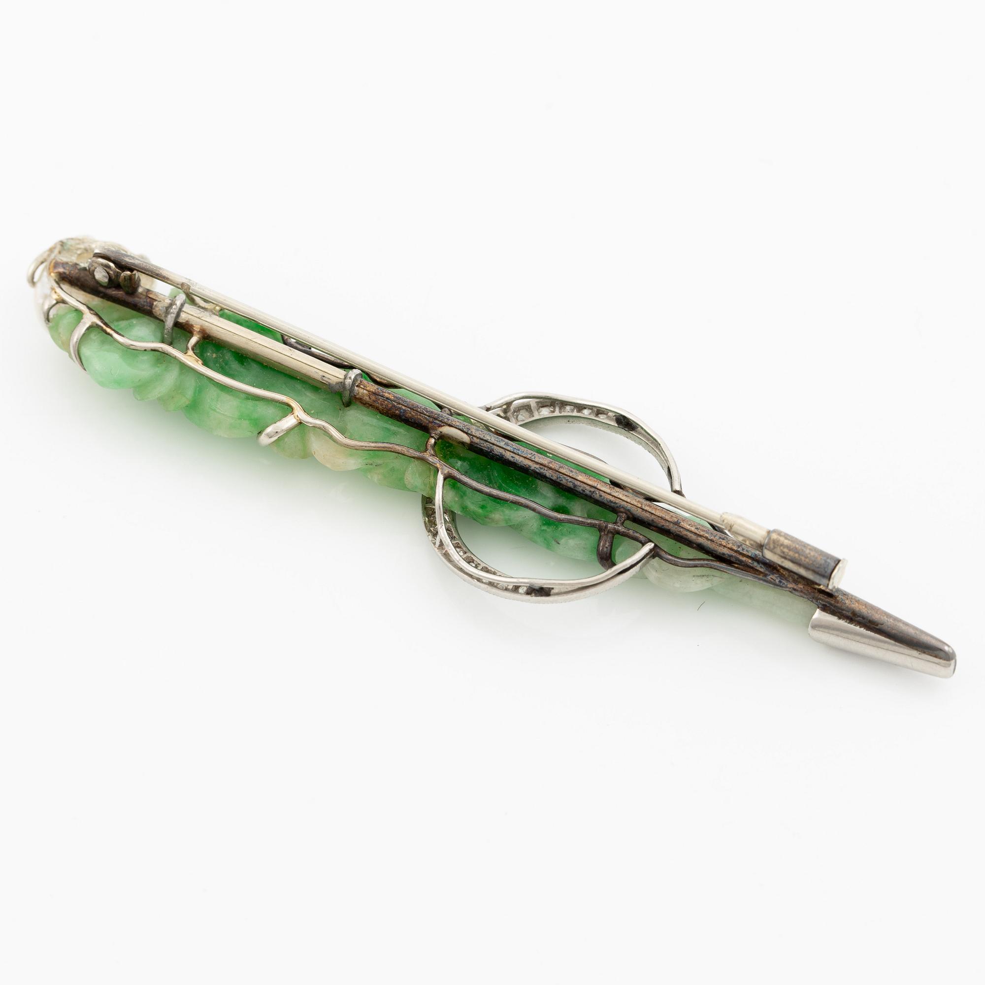 Brosch 18K guld och platina med jade, Qingdynasti, brosch Art Déco, Frankrike.