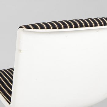 Eero Aarnio, tuoleja, 4 kpl, Martela Ltd Finland, 1975.