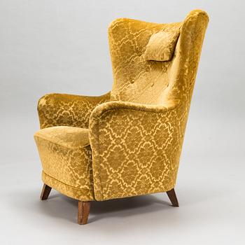 A 1950's armchair.