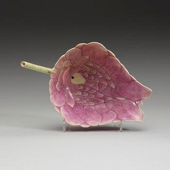 A famille rose water dropper in the shape of a lotusflower, dated to the 34 year of Guangxu, corresponding to 1908.