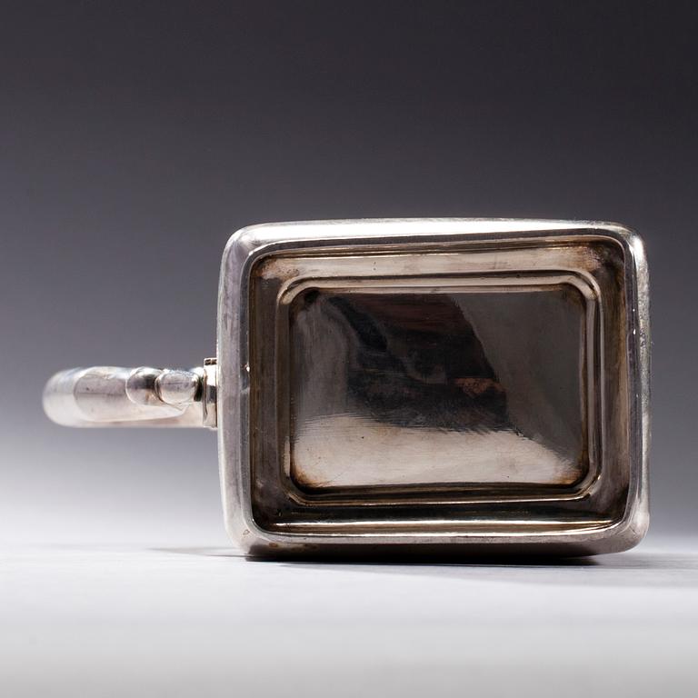 KANNA, silver 950, J. Aimé, Frankrike efter 1838. Vikt 555,8 g.