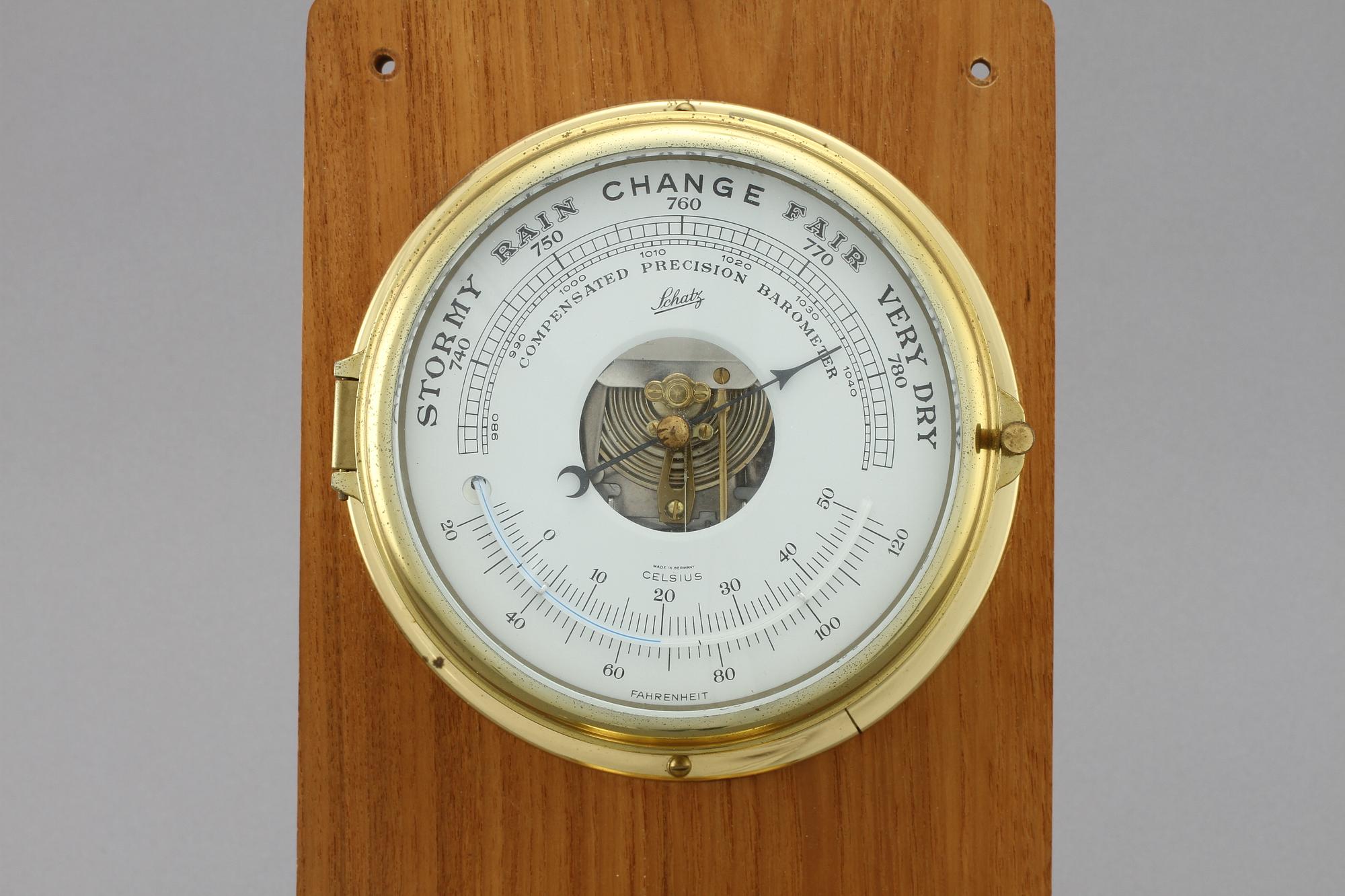 SKEPPSUR samt BAROMETER, mässing, Schatz, 1900-tal.