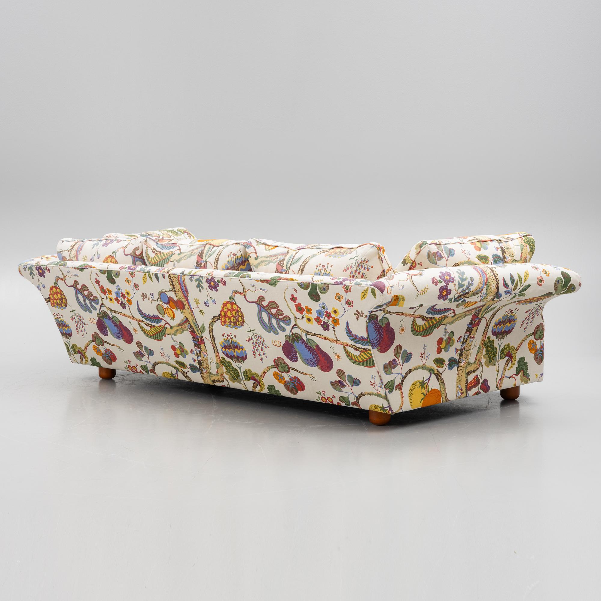 Josef Frank, a "Liljevalchs" sofa, Firma Svenskt Tenn.