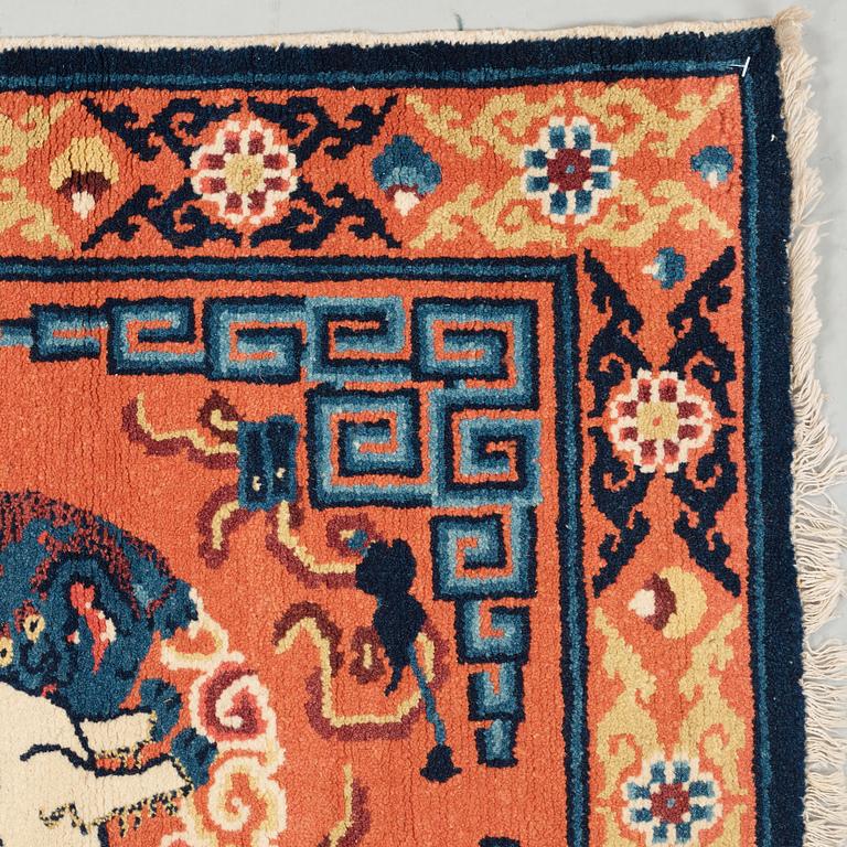 GALLERIMATTA. Semiantik Kina. 762,5 x 71,5 cm.