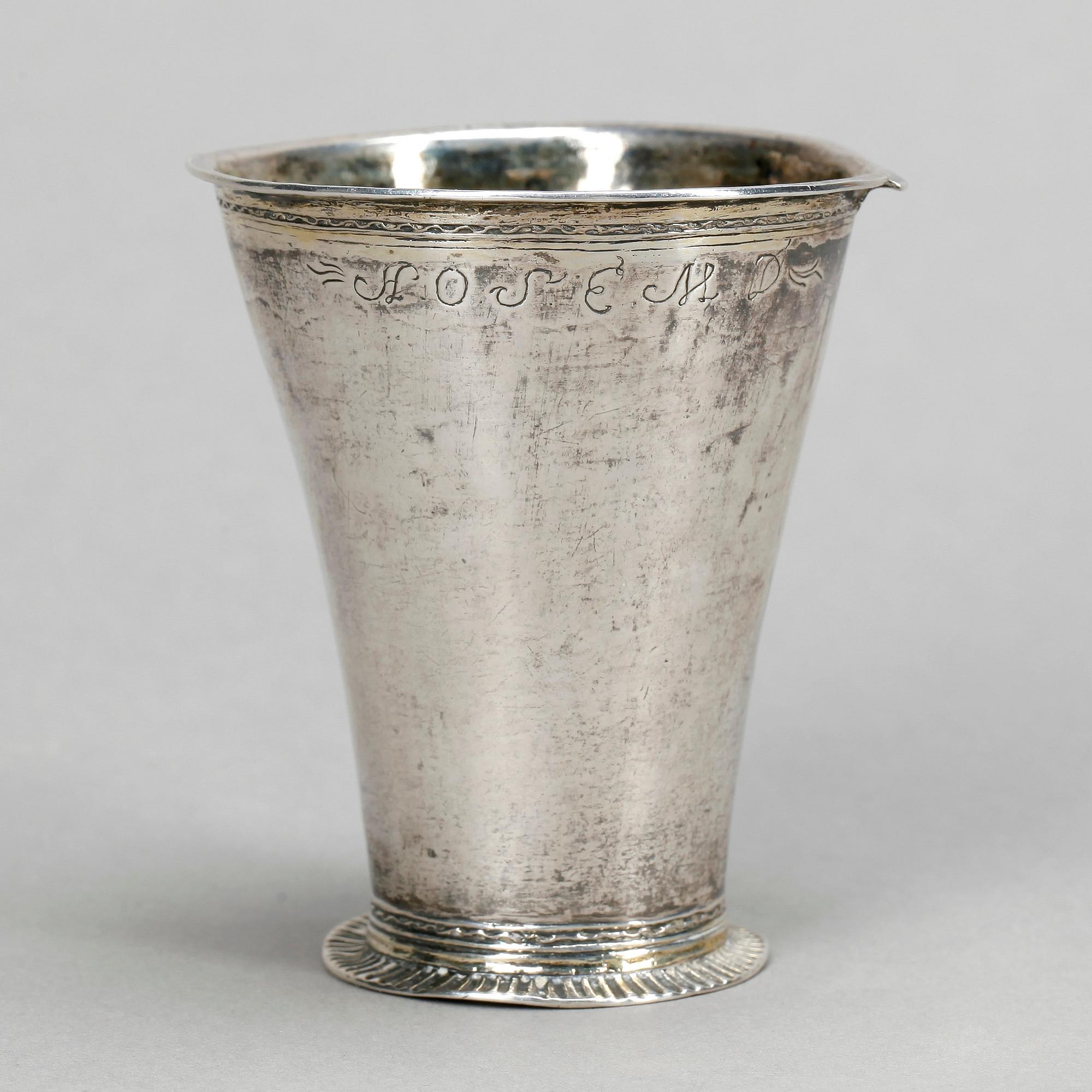 BÄGARE, silver, Johan Gustaf Björkman, Kungälv, troligen 1760. Vikt ca 29 gram.