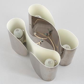 Carlo Scarpa, a pair of "Foglio" wall lights, Italy, second half of the 20th century.