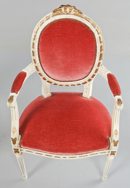 KARMSTOLAR, ett par, gustaviansk stil, 1900-tal.