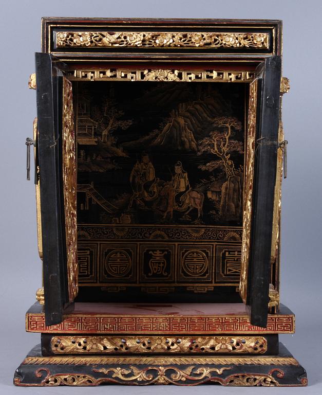 MINIATYRSKÅP, orientaliskt, 1900-talets början.