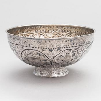 A mid-19th Century Tbilisi silver bowl, unknown master, assay master Egor Blomberg, Tiflis, 1852.