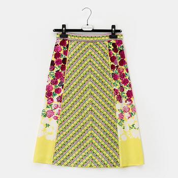 Marc Jacobs, a skirt, size 2.