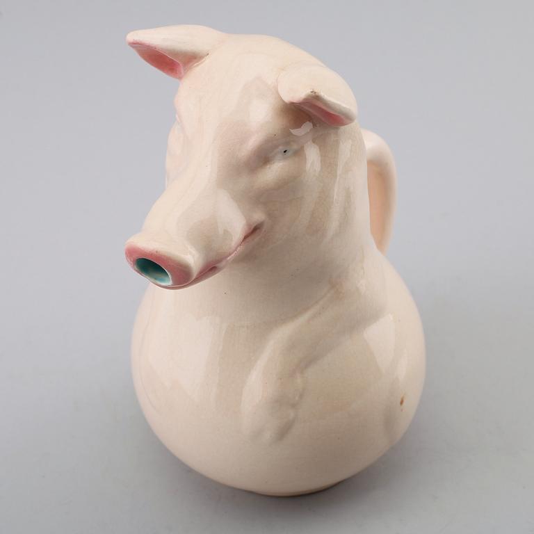 TILLBRINGARE, porslin, sannolikt Sarreguemines, 1900-talets första hälft.