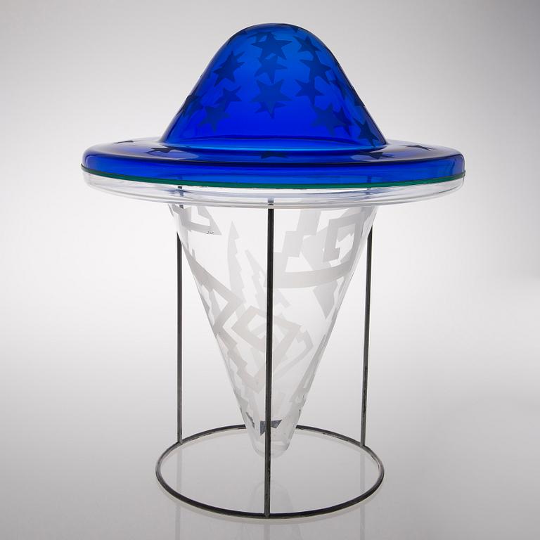 A glass sculpture "Under the Sky" signed Taru Syrjänen 1989 1/1 Iittala.