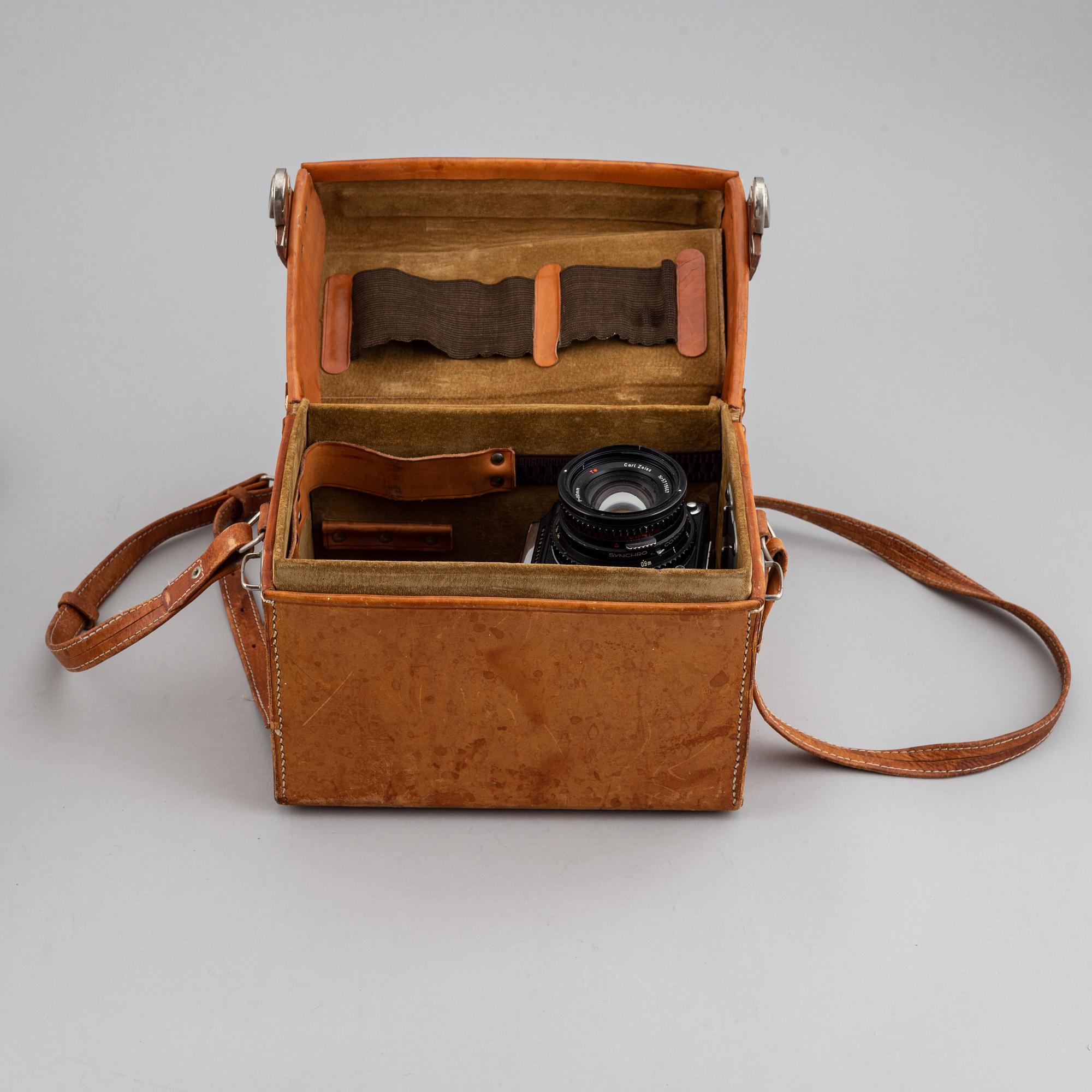 A Hasselblad 500 C/M camera.