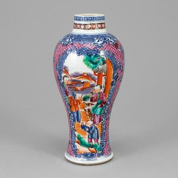 A famille rose vase, Qing dynasty, Qianlong (1736-95).