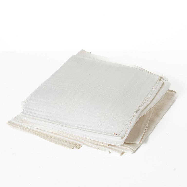 Napkins, 16 pcs, linen damask, circa 1800.