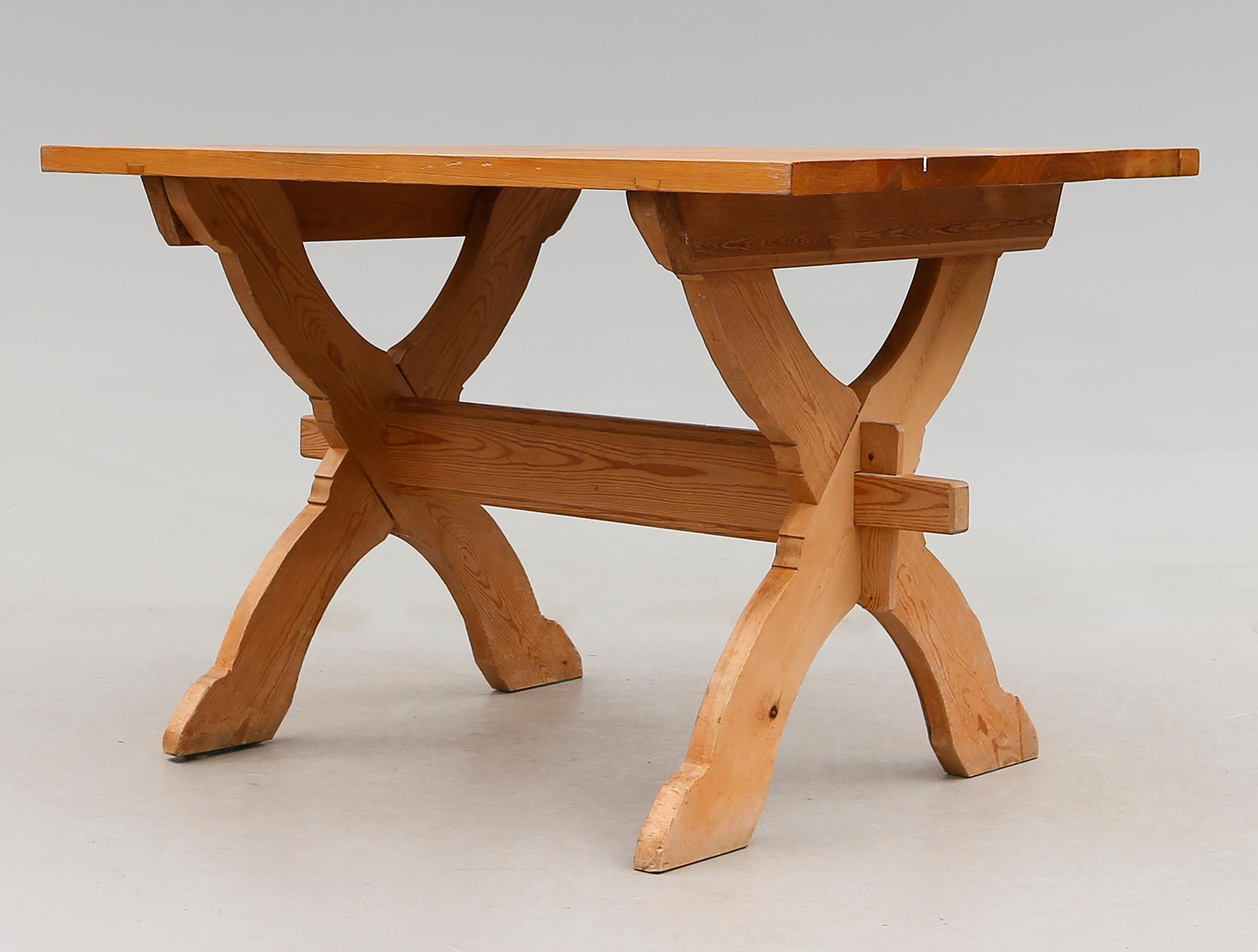 STOLAR 8 st OCH BOCKBORD, 1900-talets andra hälft.