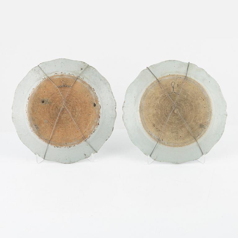 A pair of blue and white dishes, Qing dynasty, Qianlong (1736-95).