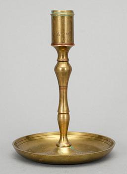 LJUSSTAKAR, 3 st, mässing. Skultuna, 1900-talets andra hälft.