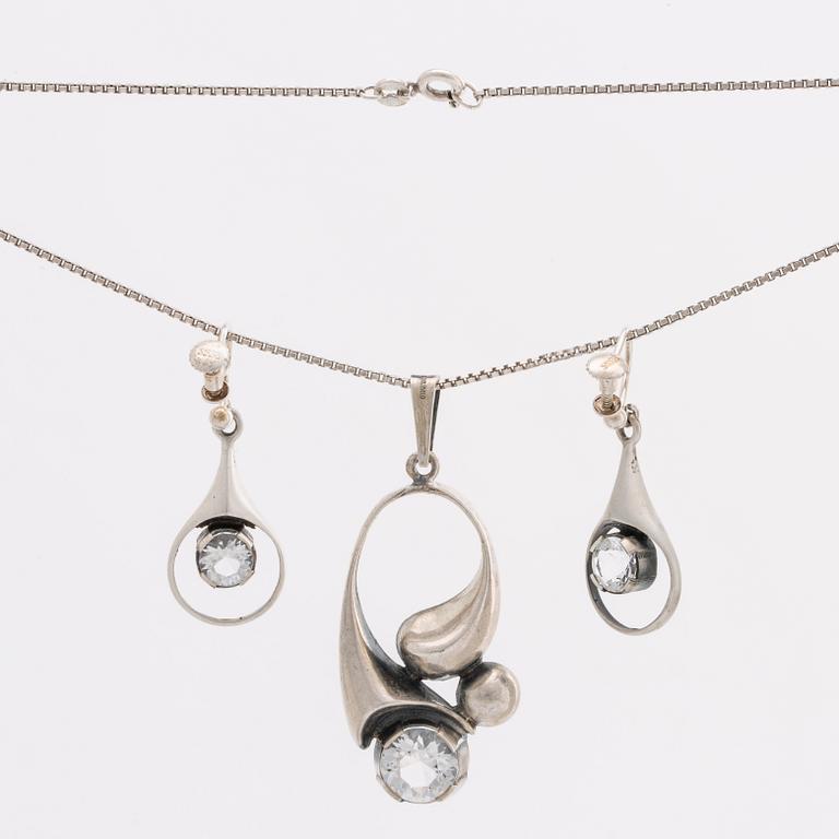 KARL LAINE, silver jewelry, 4 pieces with rock crystal, Finland, 1970s.