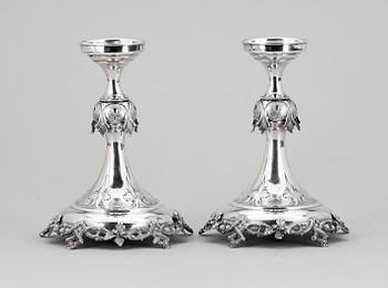 LJUSSTAKAR, ett par, silver, Lars Larsson & Co, Göteborg 1870. Tot vikt 540g.