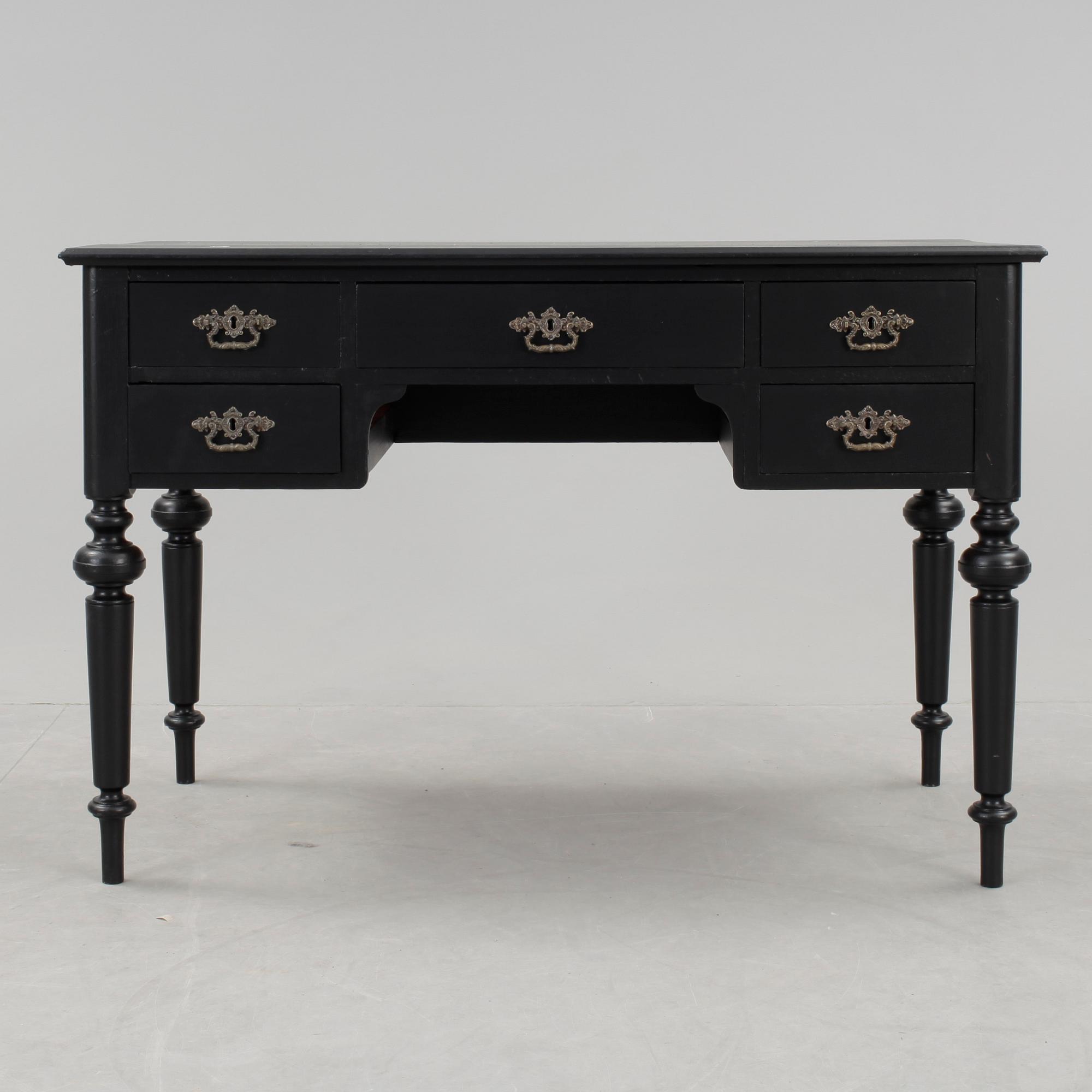 SKRIVBORD, nyrenässans, 1800-talets andra hälft.