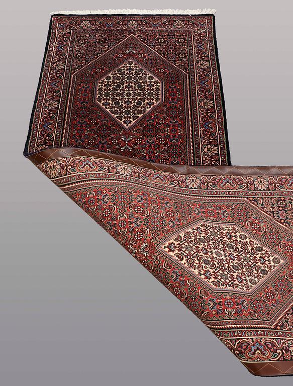 A RUNNER, Bidjar, ca 212 x 76 cm.